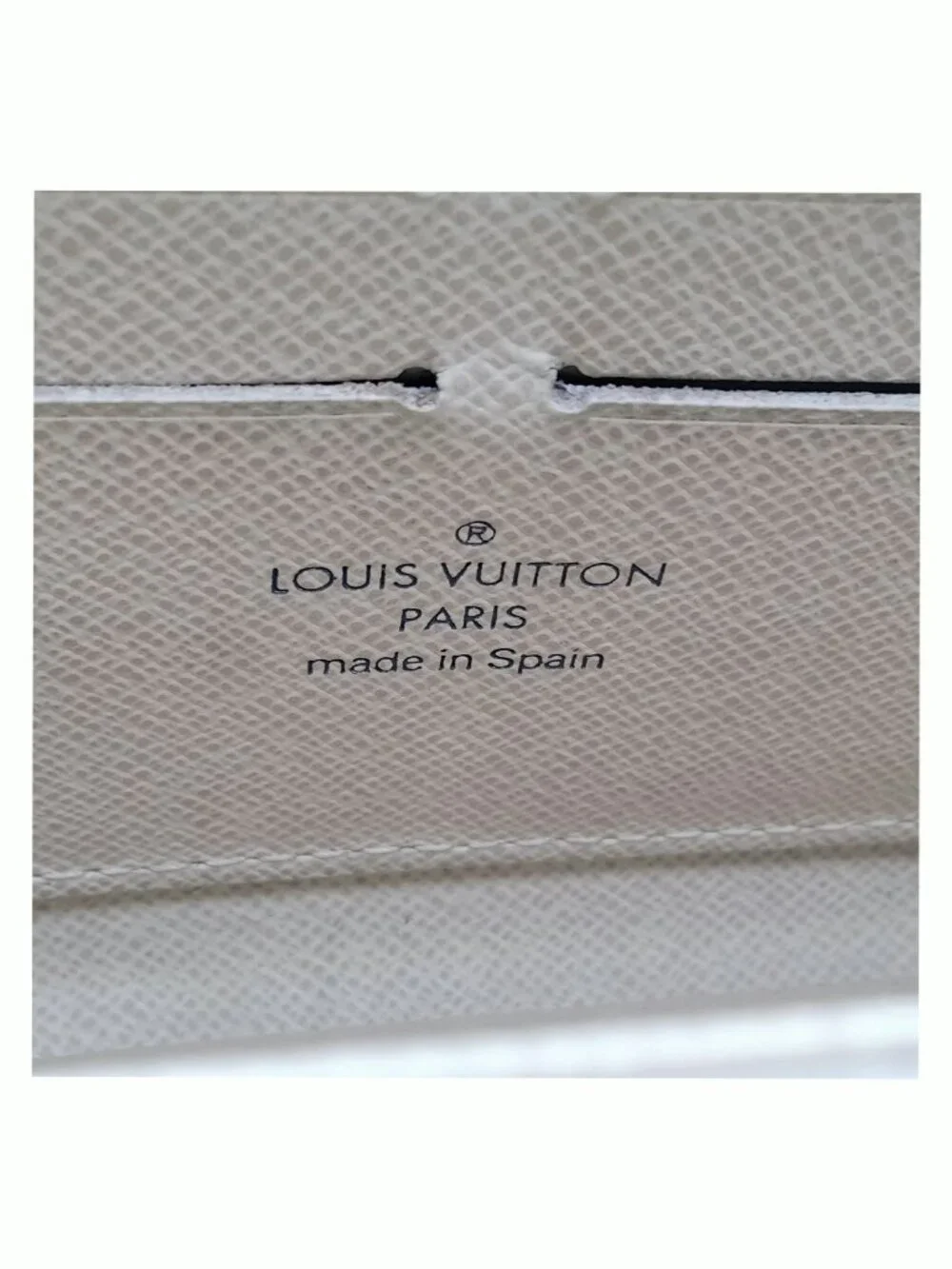 Authentic Louis Vuitton Damier Azur Zippy Wallet - Picture 9 of 9